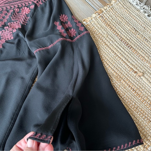 Johnny Was Black and Plum Embroidered Top Size S - Picture 8 of 11